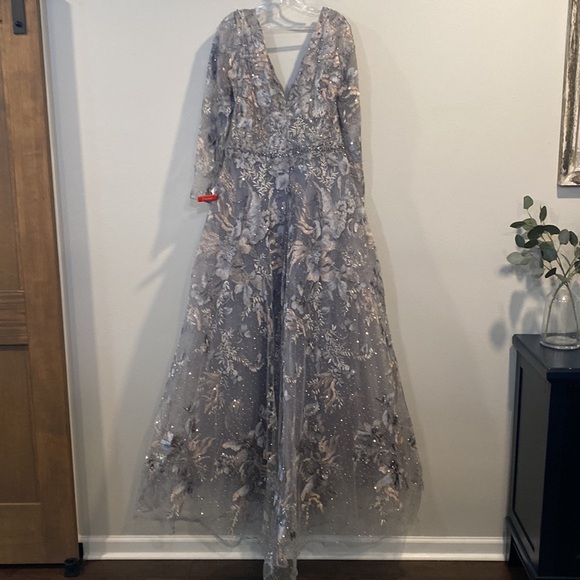 Mac Duggal Long Sleeve Beaded Appliqué Gown [Size: 16] Style #20214 - Picture 3 of 16